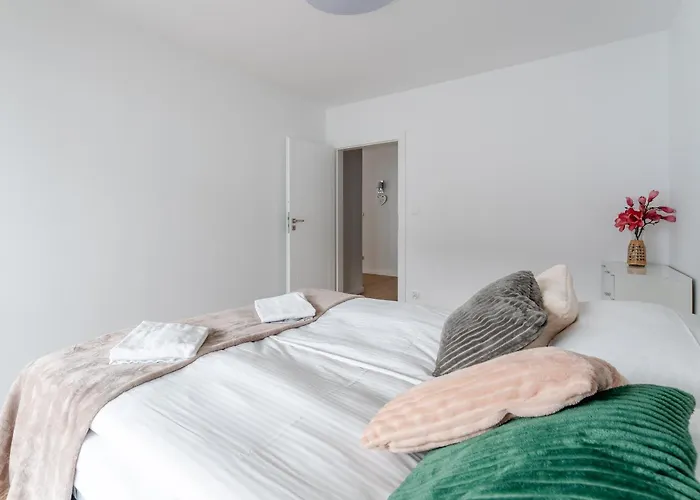 Mazowiecka Park By Bookinghost Kołobrzeg