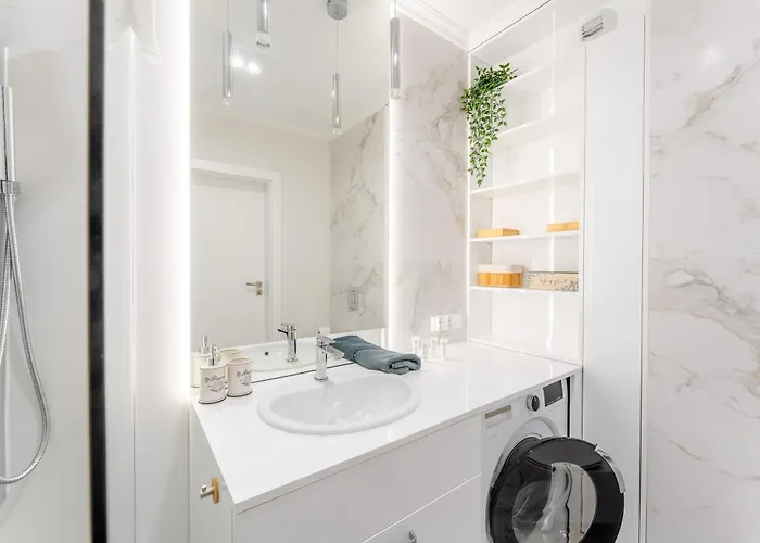 Mazowiecka Park By Bookinghost * Kołobrzeg